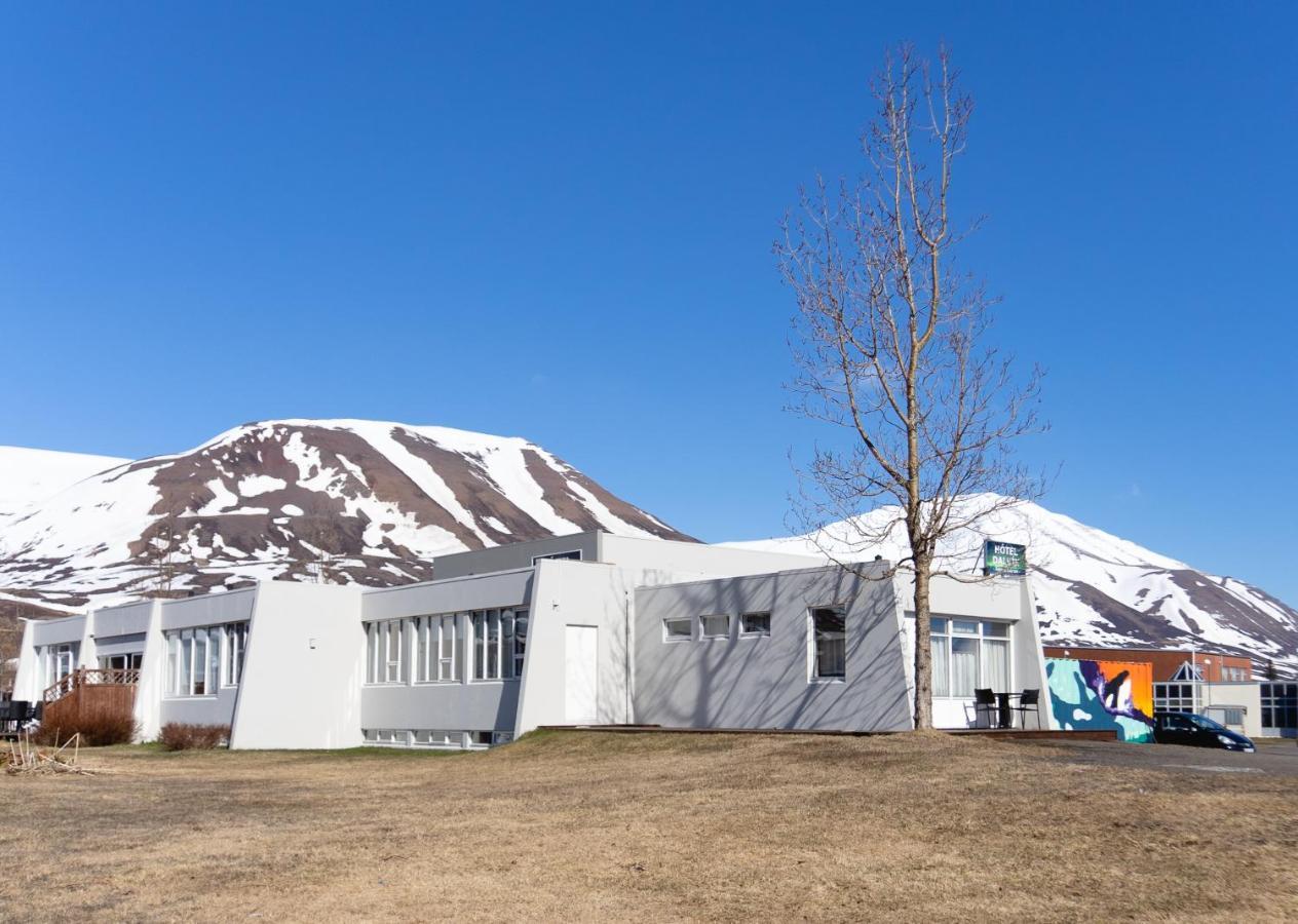 Hotel Dalvik Bagian luar foto