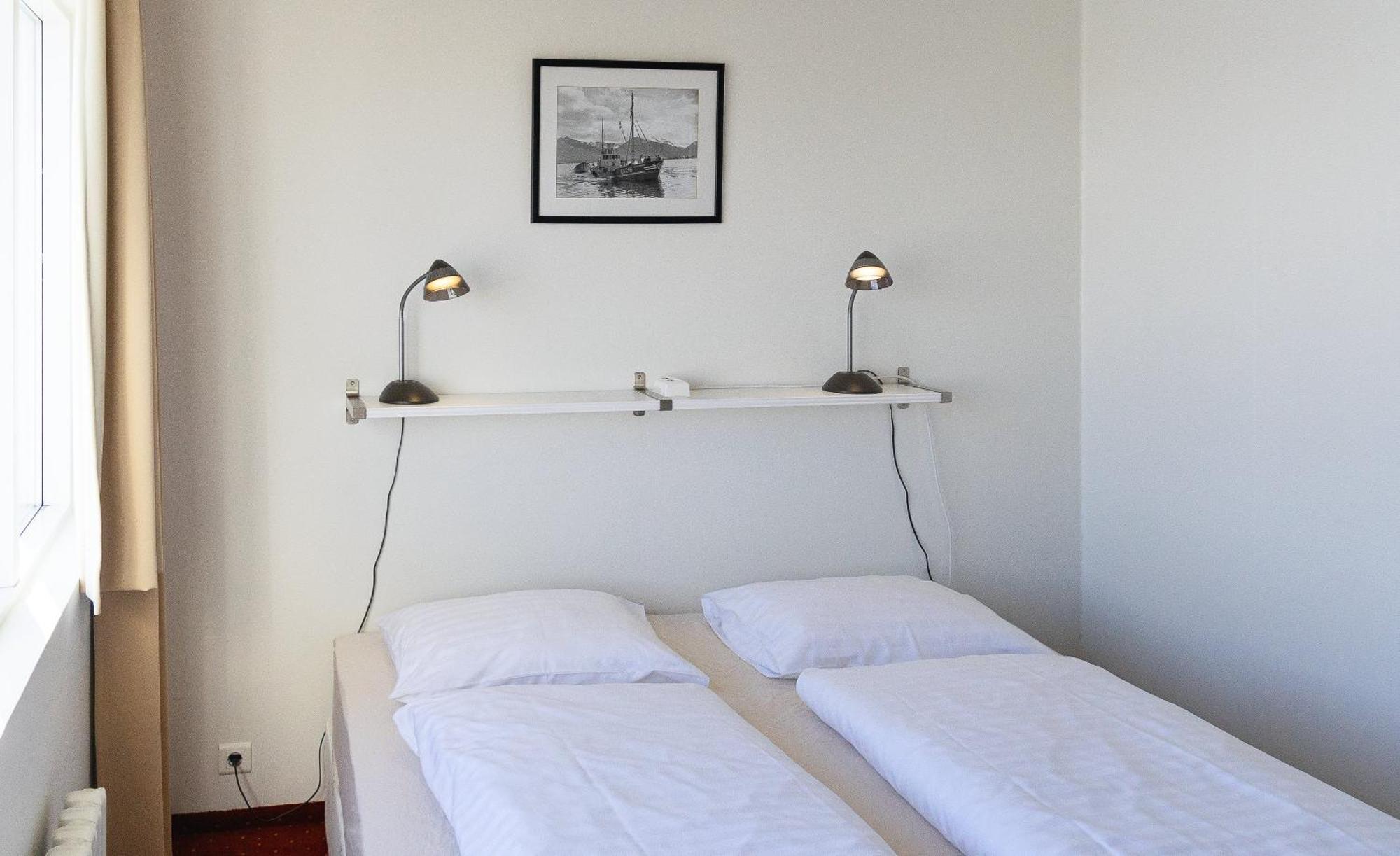 Hotel Dalvik Bagian luar foto