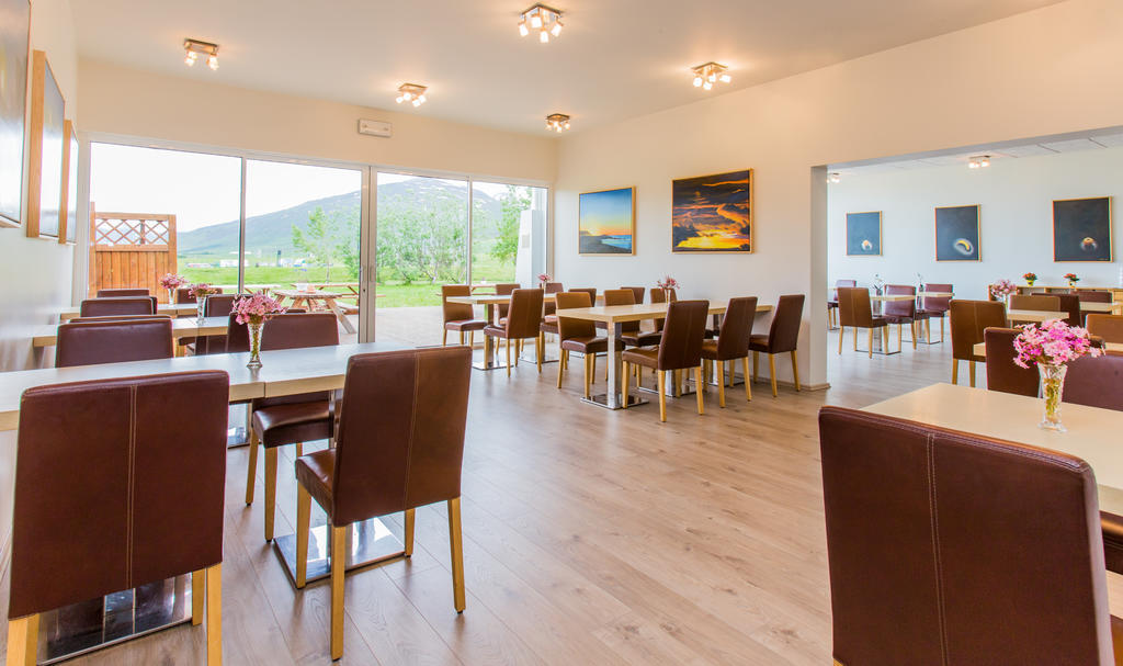 Hotel Dalvik Bagian luar foto
